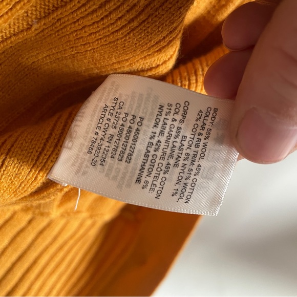 Wilfred NWOT thais plunge front sweater - Picture 6 of 8